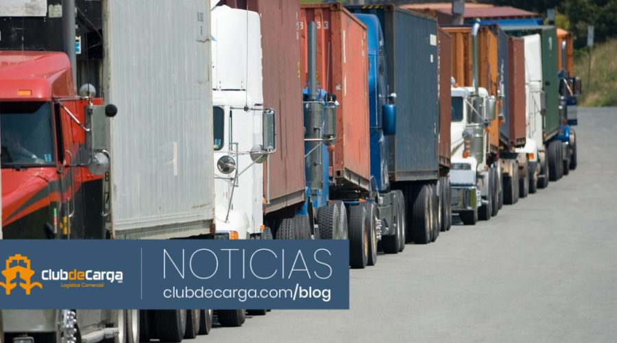 Enormes retrasos en los cruces fronterizos con Texas